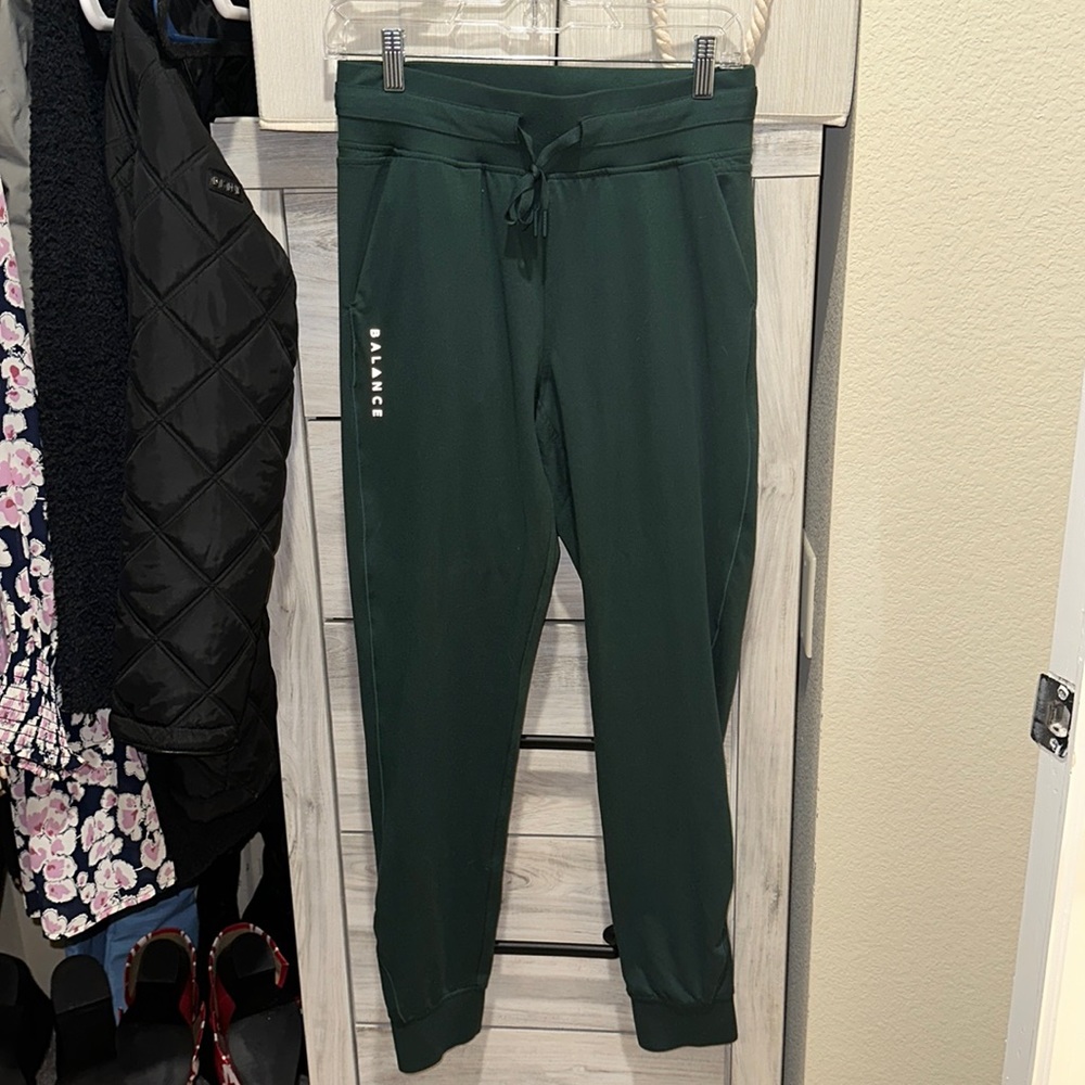 NWOT Balance Athletica Joggers